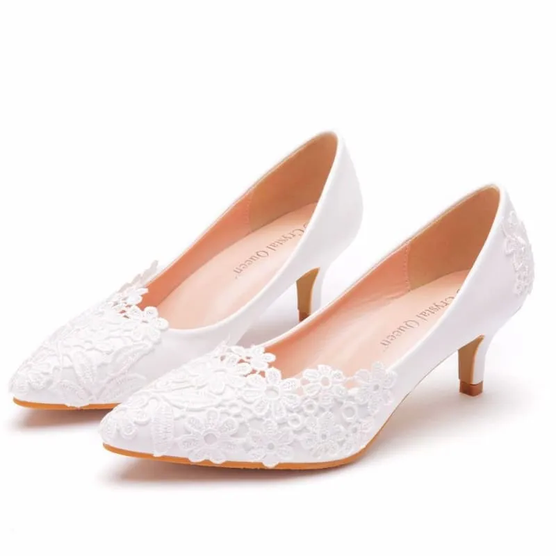 Elegant Lace Flower Wedding Shoes with Kitten Heels in White